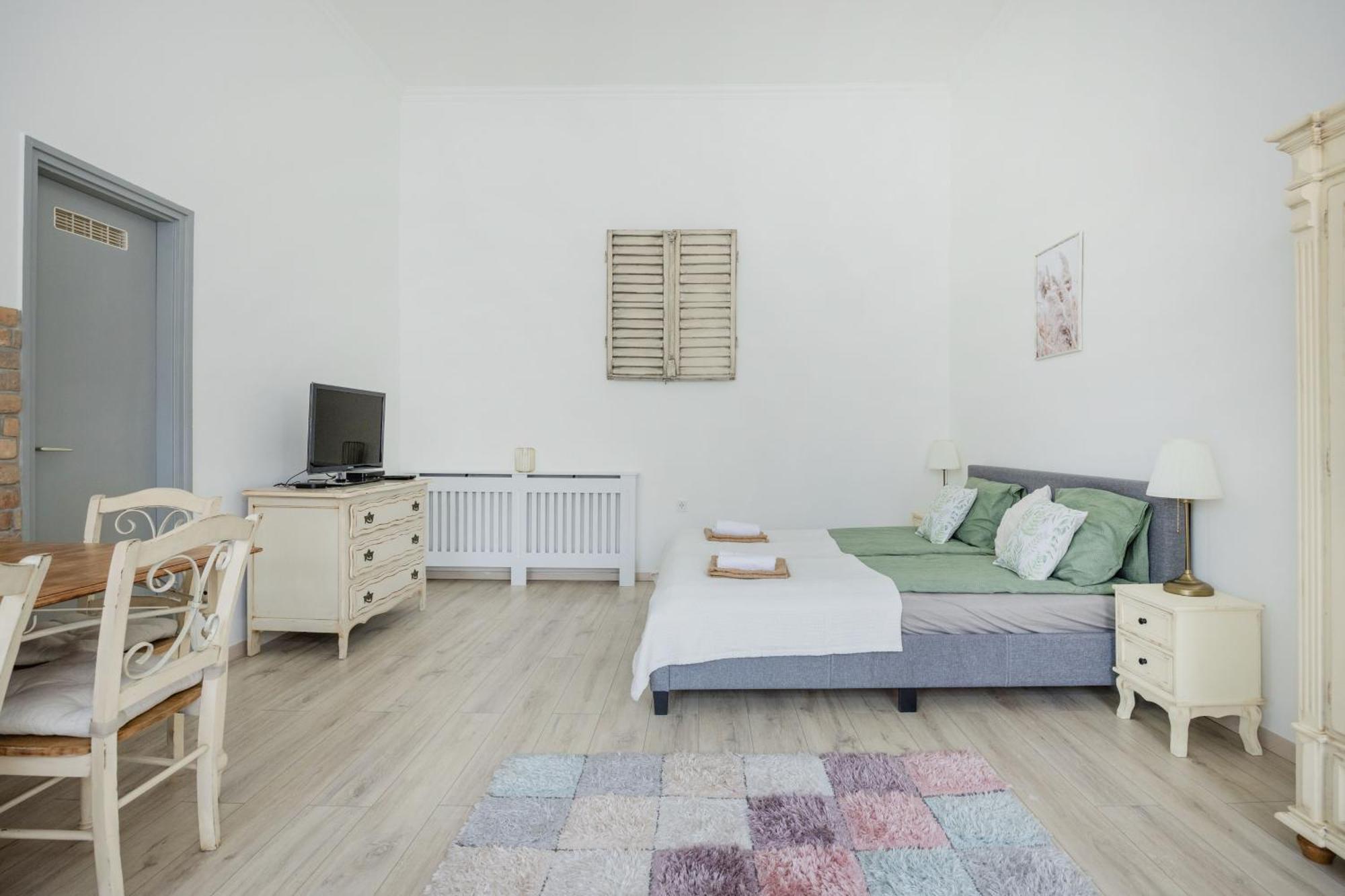 A Touch Of Provence And Pastels In The Centre Apartment Будапеща Екстериор снимка
