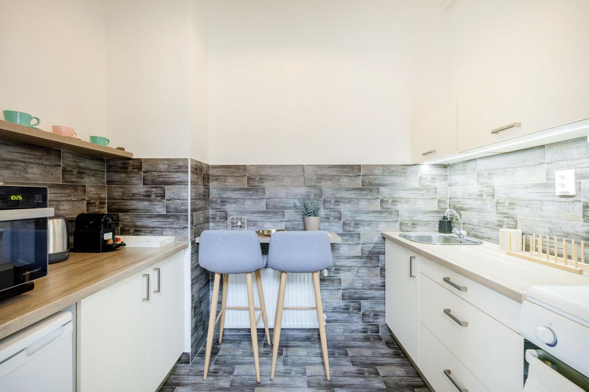 A Touch Of Provence And Pastels In The Centre Apartment Будапеща Екстериор снимка